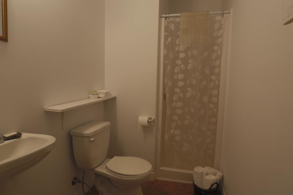 Meems Elliston B&B Kültér fotó