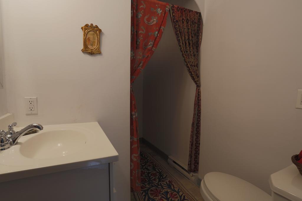 Meems Elliston B&B Kültér fotó